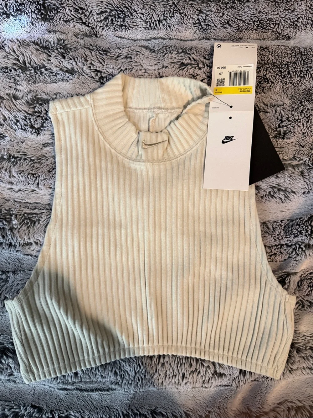Nike Women’s Cream Ribbed High-Neck Cropped Tank